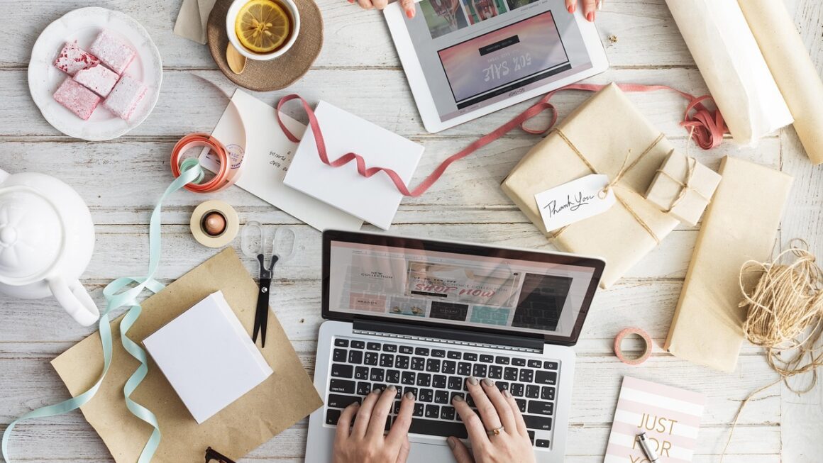 Enhancing Education: Smart Learning Tools Revolutionizing the Classroom