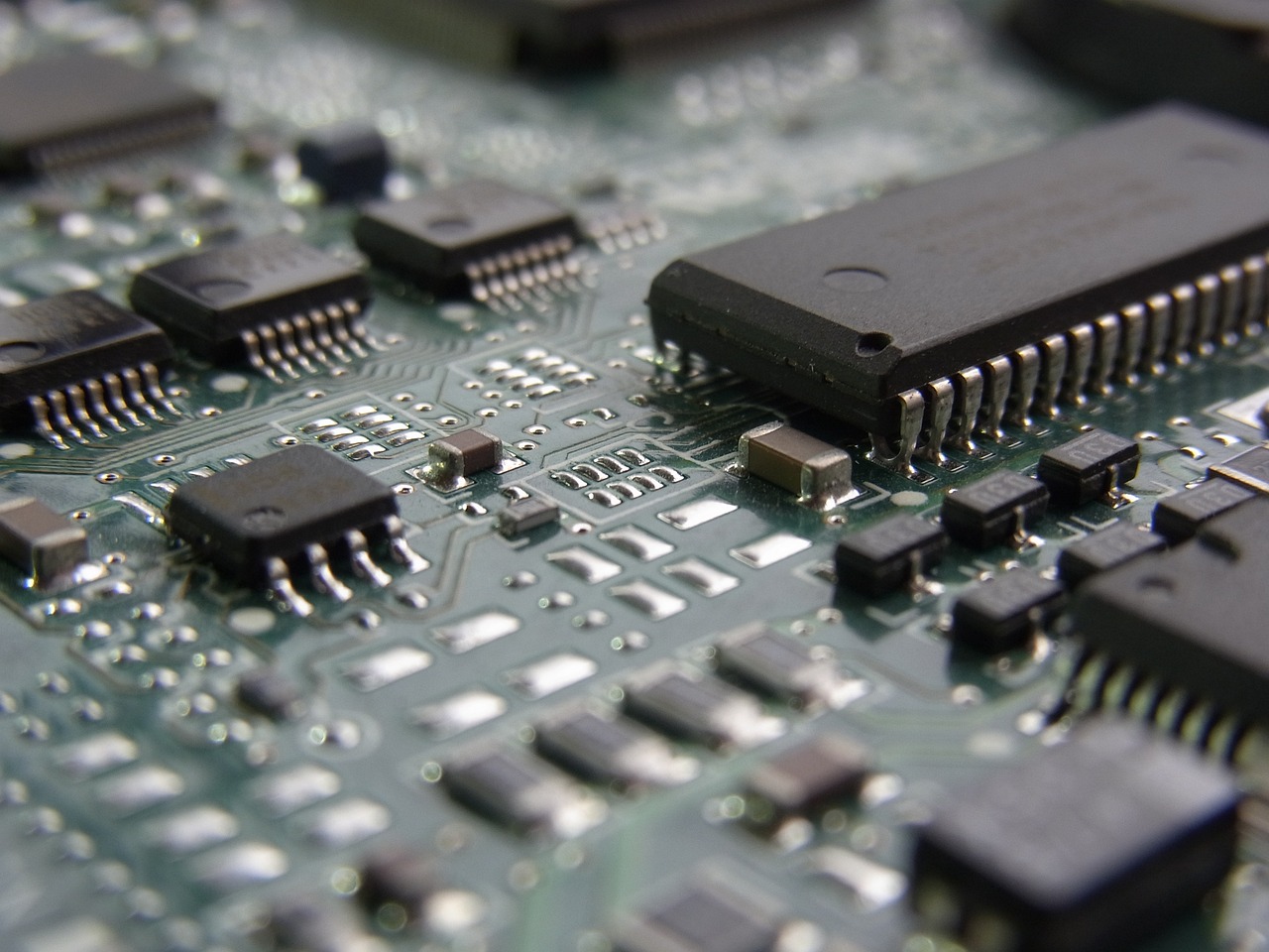 Is Info Tech Tutorials Legit? Essential Tips to Vet Tutorial Sites and Avoid Scams in 2026