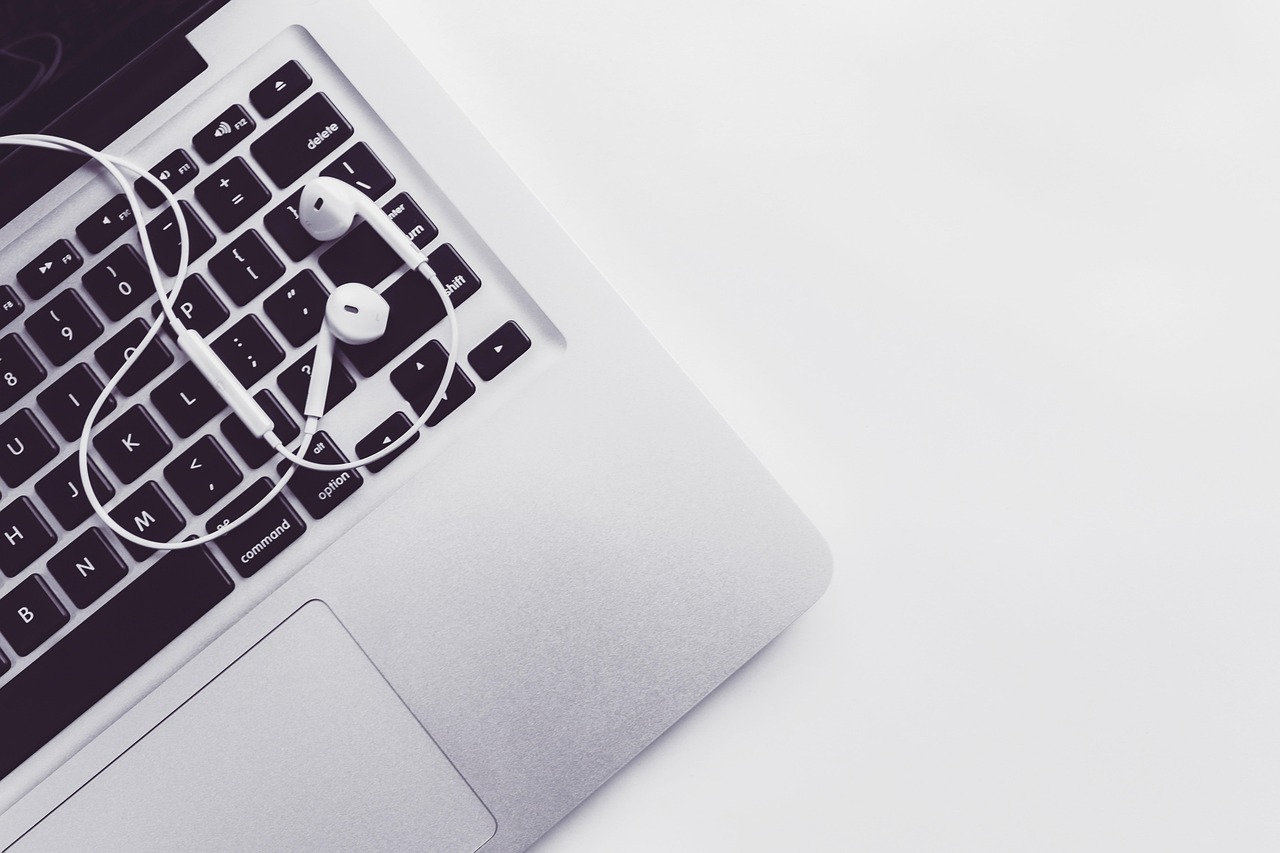 EmpowerLocal Learners: Tech Tutor Academys Innovative Curriculum for Coding and Hardware Education